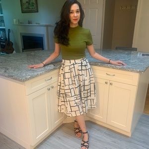 Modern A-Line Skirt with Pockets